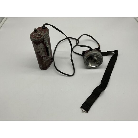 Metalware Corporation 1940's  US Navy Rare Headlamp/Battery Pack  Tested & Works - Picture 1 of 13